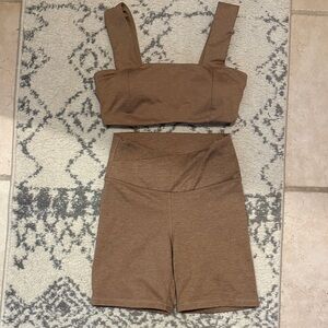 Old Navy Brown Sports Bra and High-Waist Biker Shorts Set